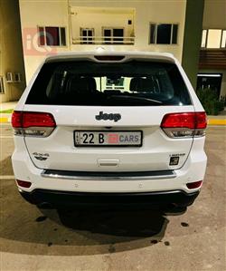 جیپ گراند شیرۆکی